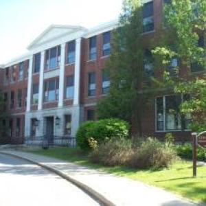 The former Crosby School in Belfast is up for auction Dec. 2, 2015. (http://www.tranzon.com/AP15091)