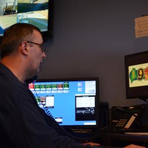 Knox Country Regional Communications Center Emergency Dispatcher John Gamage at work. (Photo by Lynda Clancy)