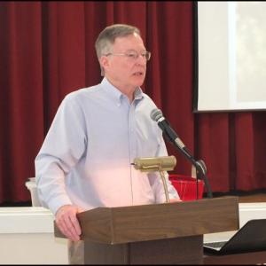 Jeff Nims speaks before the Camden Garden Club about bluebirds. (Photos by Chris Wolf)