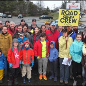 A group of enthusiastic pickers gather at Hannaford’s Plaza on Saturday, April 22 for the Leonard Lookner Memorial Earth Day Roadside Cleanup. A lot of plastic bags, alcohol bottles, cigarette butts, fast food packaging, and Styrofoam are getting cleaned off the streets today, April 22, 2017, Earth Day. (Photo by Chris Wolf)