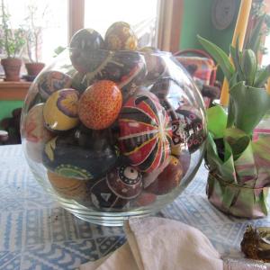 A collection of Pysanky eggs on the dining table. One of the goose eggs in the bowl is dated 1984; our son made it when he was about 13. Now his daughters’ eggs are here too.
Photo by Diane O’Brien pysanky
