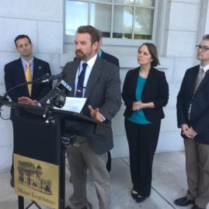 Rep. Owen Casas, I-Rockport, advocates for bipartisan effort to retain internet customer privacy. (Photo courtesy Owen Casas)