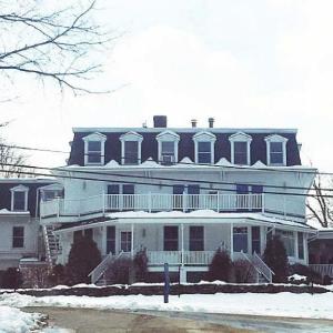 Camden Harbour Inn