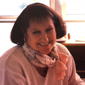 Jeannette Elaine Spearing.