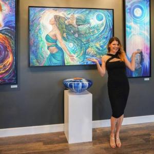 Camden-raised artist Christina DeHoff opens her first Hawaii gallery named 105 Fine Art. (Photo courtesy Richard Marks Images)