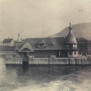 The first steamboat wharf in Camden, which burned in 1924. (Photo courtesy Barbara F. Dyer)