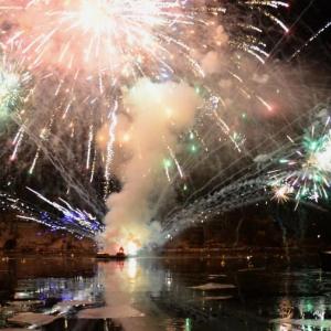 Fireworks over Rockport Harbor Dec. 21 heralded in the solstice and the holidays, as Donnie Heald, Nick Wade and Sam Berry thrill those gathered in Marine Park with a spectacular fireworks show. (Photo by Lynda Clancy)
