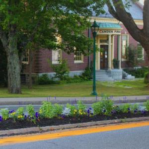 High Street island garden. (Photo courtesy Camden Garden Club)