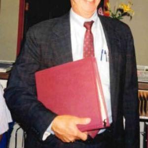 Gary Farmer.
