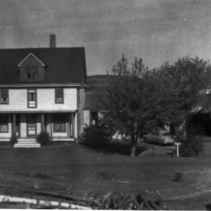 The house that Claude Heald built for his wife, Ethel. It still stands, substantially the same, at 435 Youngtown Road. Claude heald house