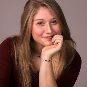 Emma Hallundbaek.