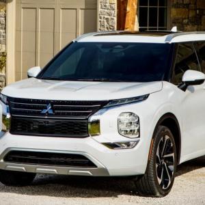 Except for the tri-diamond logo, the handsome 2022 Outlander is unrecognizable as a Mitsubishi.