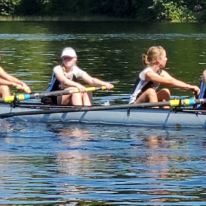 Coxswain Anna Piconi, Adella Brainerd, Veronic Waters, Flora Gurdon, Maggie Gill (stroke).