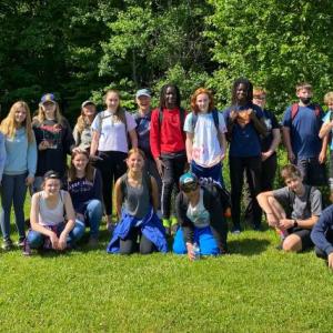 Drinkwater Middle School hits the Hills to Sea Trail. (Photo by Emily McDevitt)