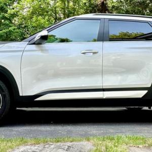 Looks can be deceiving—the Seltos is in fact a relatively inexpensive subcompact SUV. Nonetheless, it is refined, satisfying to drive and highly competent. This color is Snow White Pearl.