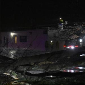 A large tree fell across Broadway, in Rockland, early Thursday morning during a rain/wind storm. (Photo by Sarah Thompson)