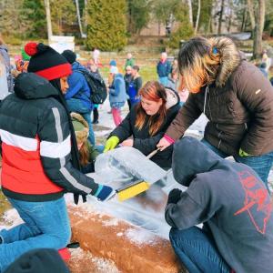 Ice Carving. (Photo courtesy Camden Public Library)
