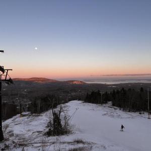 A view over Megunticook and Mount Battie from the summit of the triple chair lift at the Camden Snow Bowl in early January. (Photo by Lynda Clancy) Lynda Clancy