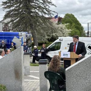 Sen. Curry, D-Belfast, gives remarks to commemorate EMS Week, honor those lost in the line of duty, and highlight ongoing legislative efforts to strengthen Maine’s emergency medical services system. (Photo courtesy Sen. Chip Curry)
Sen. Curry, D-Belfast, gives remarks to commemorate EMS Week, honor those lost in the line of duty, and highlight ongoing legislative efforts to strengthen Maine’s emergency medical services system.
