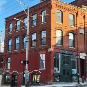 Storefront location. (Photo courtesy Modern Metalsmith)
