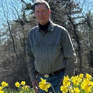 Camden Garden Club welcomes John Frommer as a Demonstrator at the July 17 Garden Expo. Grow your kitchen garden with confidence. John will join 9 other dedicated garden gurus who have trailblazed innovative lifestyles that honor Mother Nature in Maine. 