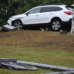 Lateral view of driver's side damage