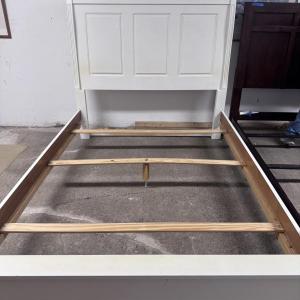 Queen Size sleigh bed