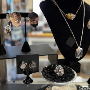 Early Bird Saturday Sale at The Barn