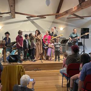 Band, children on stage