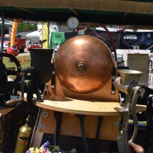 motor and hand cranks