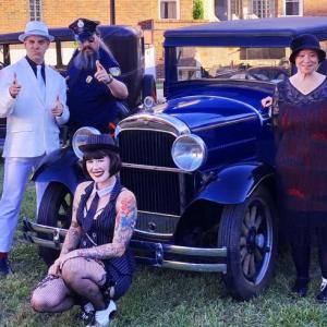 actors in 1920s clothing
