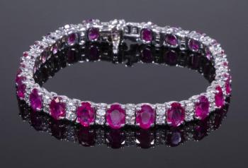jewelry bracelet sunday ruby gold diamond fashion estate